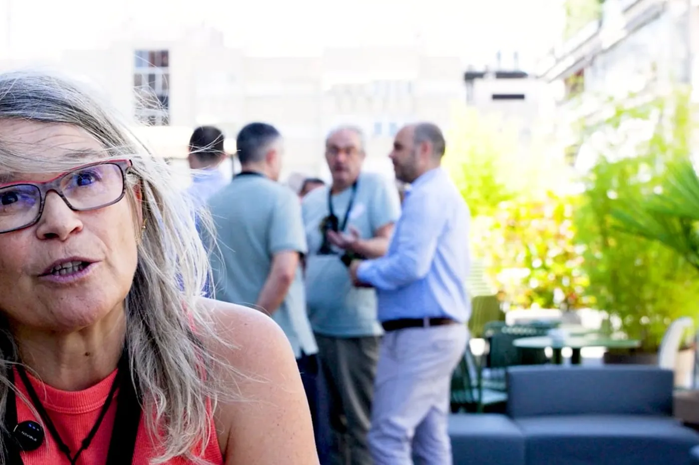 Members conversando en el evento anual de Growit School